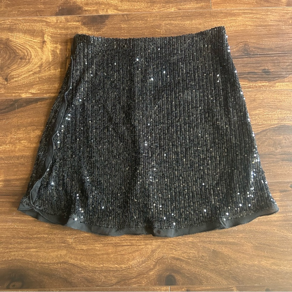 Glittering Black Mini Skirt - Promesa - Picture 3 of 7